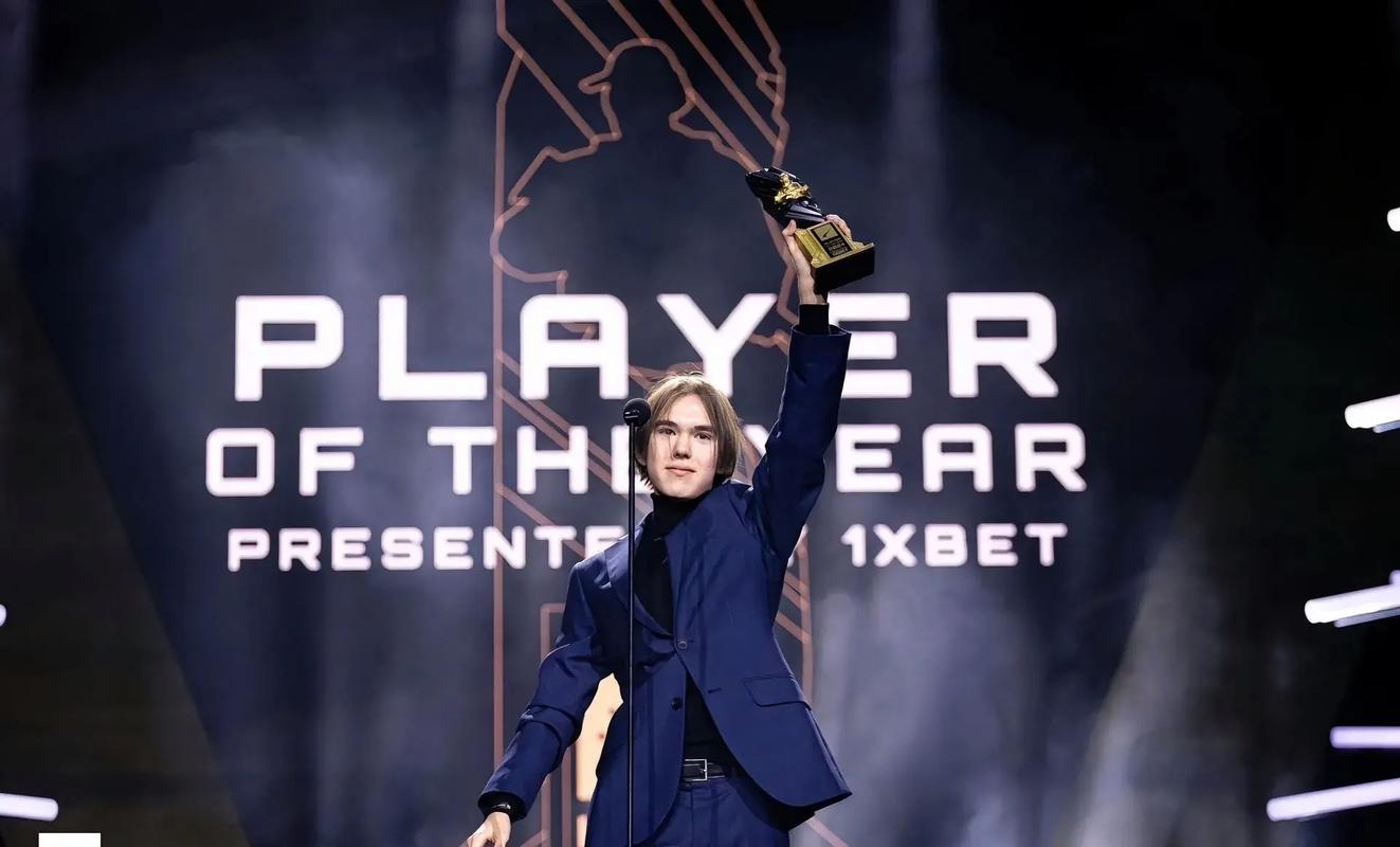 TES发布赛后返图：振羽翼，破云霄！下场比赛加油