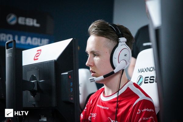 LCS官方评选十大选手：比尔森位列第一